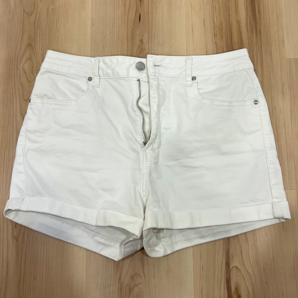 Forever 21 Ultra High Rise White Shorts